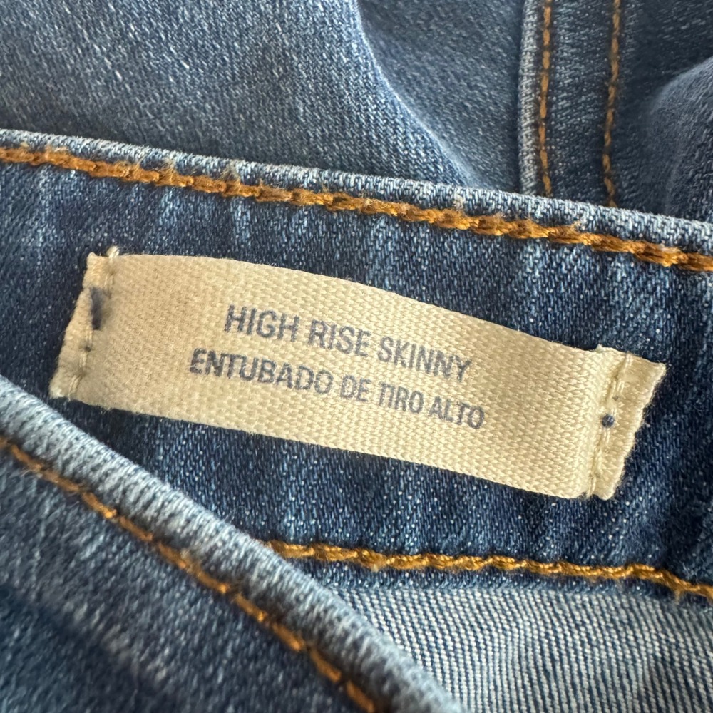 Universal Thread High Rise Skinny Jeans Blue Wash Raw Hem Women's Size 2 - Picture 8 of 8